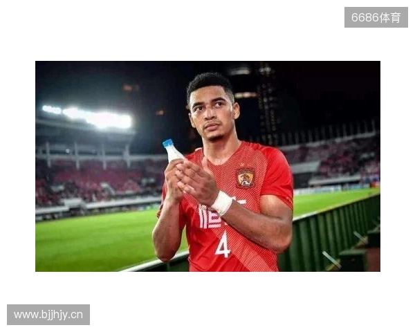 黄希扬:希望在向余望们身上能实现全国球迷的愿望,走向世界杯 黄希扬:希望在向余望们身上能实现全国球迷的愿望,走向世界杯